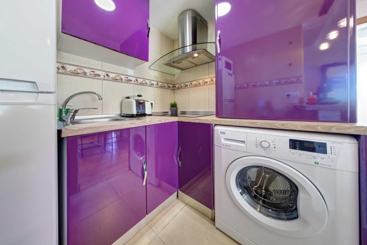 Apartament Pau Casals, 2 Min Walk From The Sea & Sea View Lloret de Mar Exterior foto