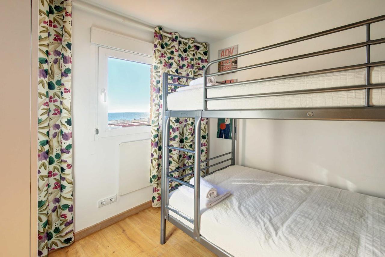 Apartament Pau Casals, 2 Min Walk From The Sea & Sea View Lloret de Mar Exterior foto